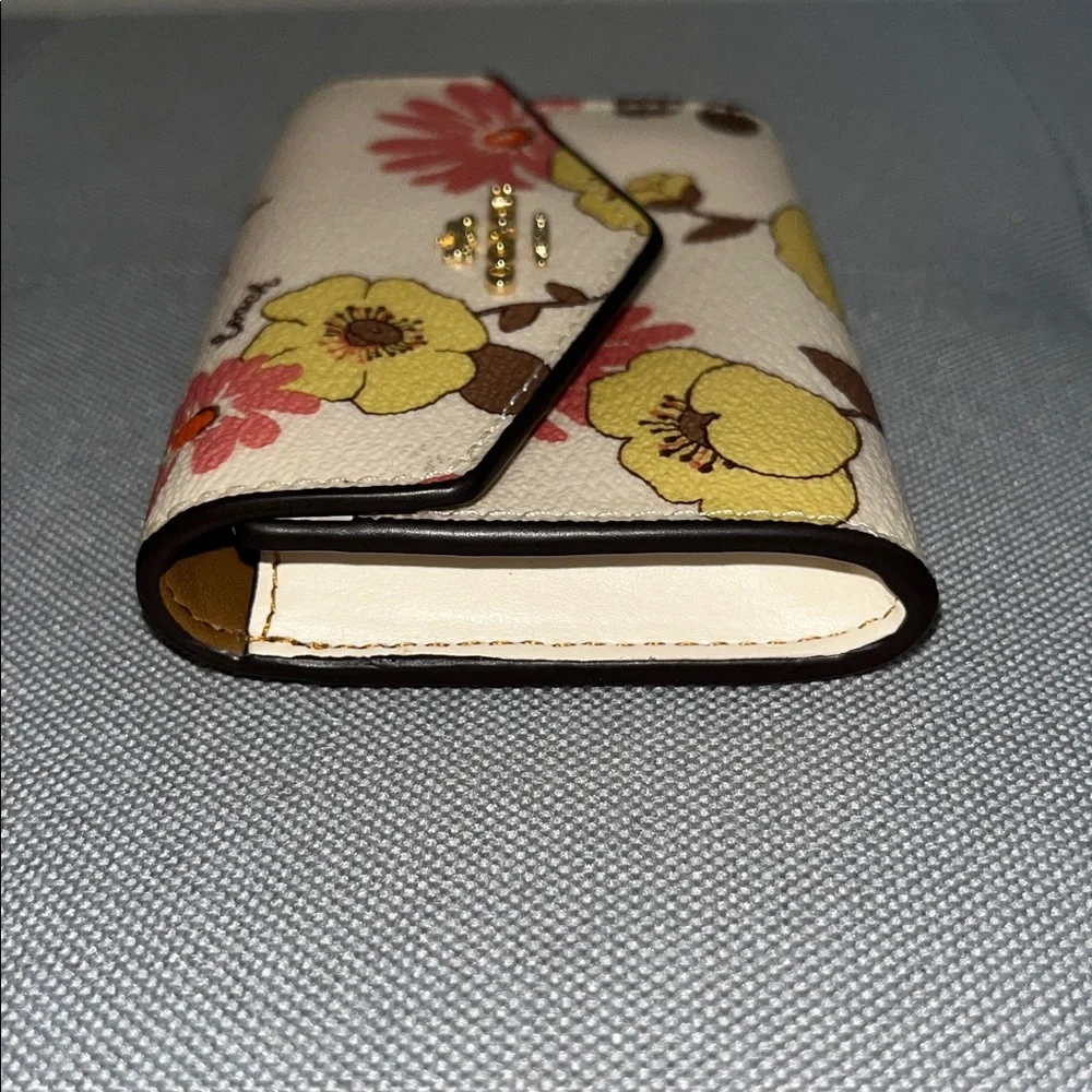 Coach Floral Flap Card Case